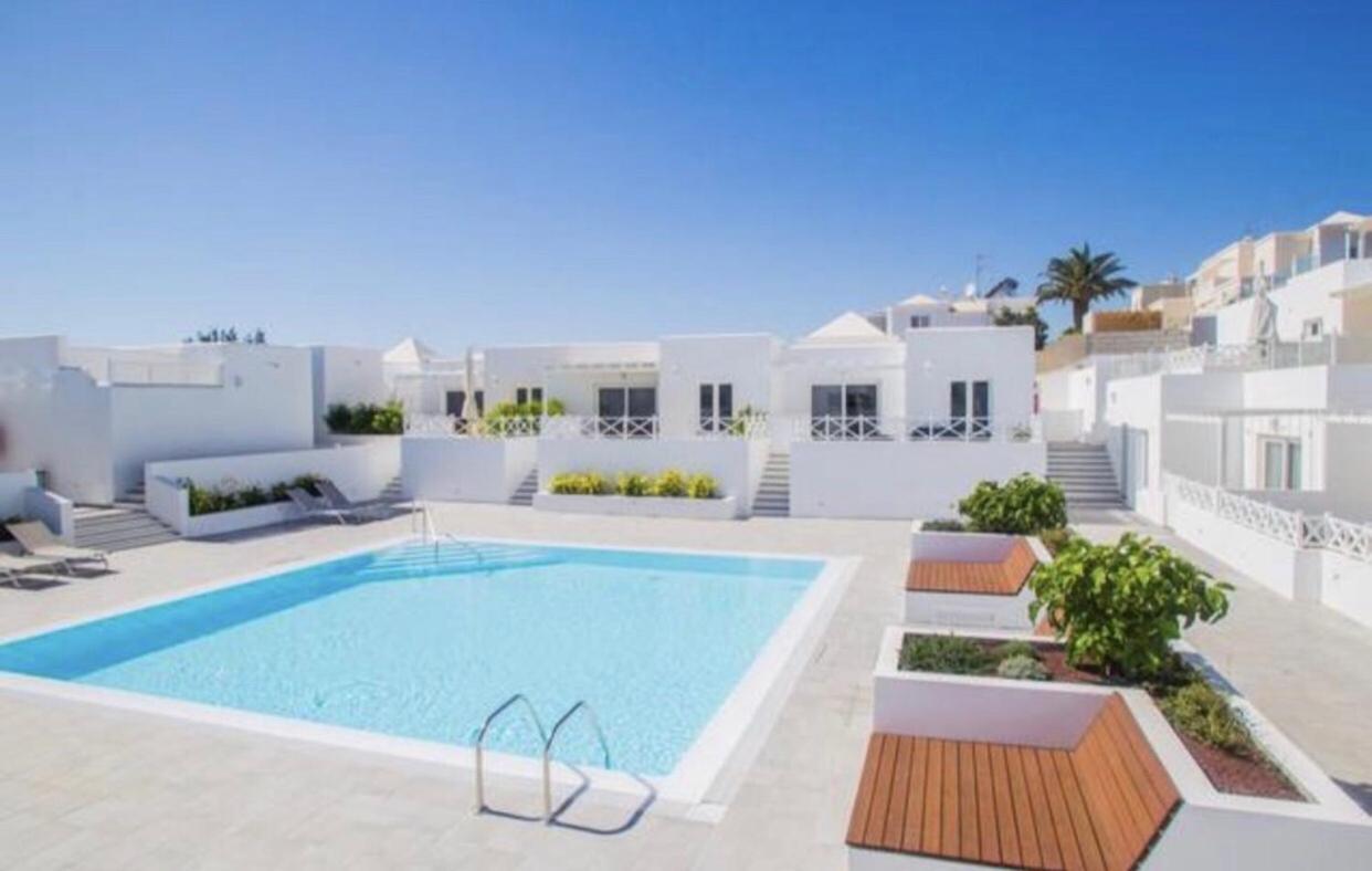 The Little White House, Flower 9 Playa Honda (Lanzarote)